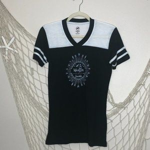 GGS Black & White Short Sleeve Whistler Vibes Canada Tee S